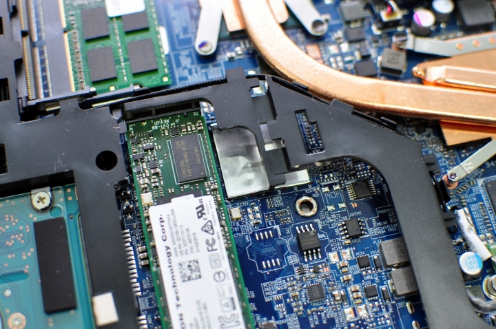 GIGABYTE P15F V5 高CP值遊戲機
