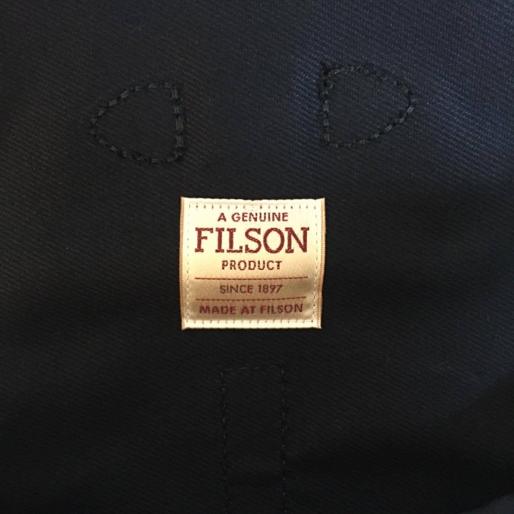 終於入手 Filson Back To Original Small Field Bag 230 小型側揹包/隨身包!