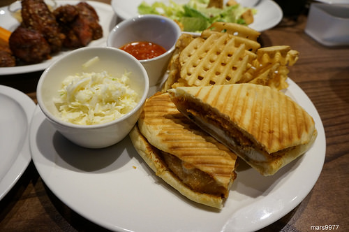 【台北】1Bite2Go Cafe & Deli美式餐廳(信義店):簡單、輕食、自在空間的美式料理享受