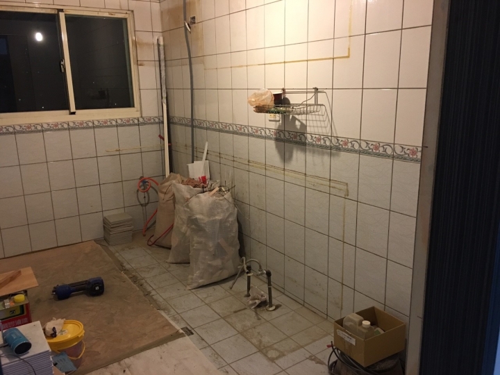 幫忙看一下一字型廚具配置