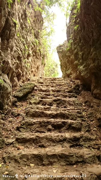 ■高雄■田寮,【十方亭觀景台】小秘境+【石母乳、一線天】像迷你八仙洞。