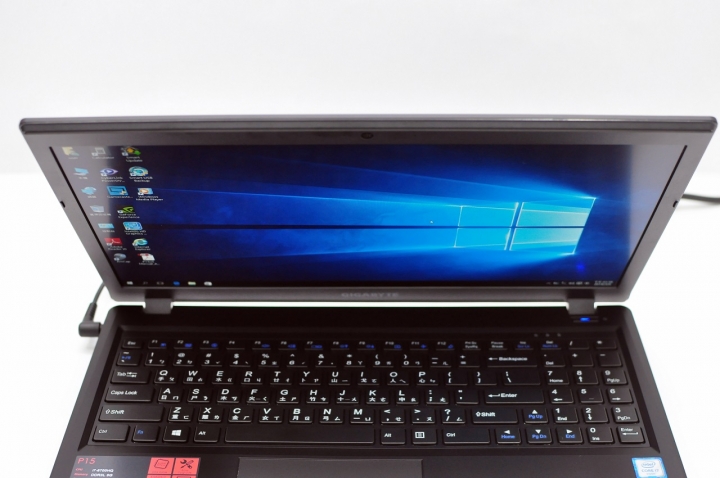 GIGABYTE P15F V5 高CP值遊戲機