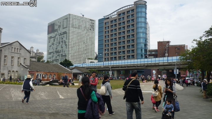 輕鬆單車遊~晨騎陽光橋,碧潭,華山文創園區 ~~
