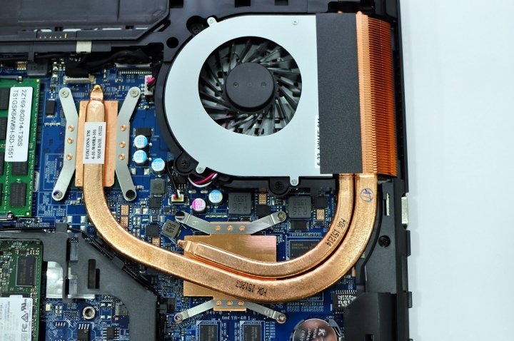 GIGABYTE P15F V5 高CP值遊戲機