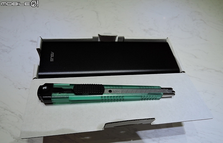 華碩「Zenpower Ultra (黑)」充電大棒入手開箱