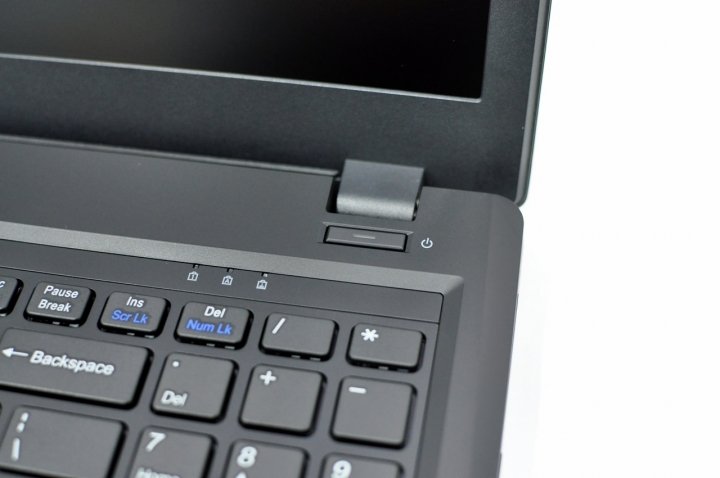 GIGABYTE P15F V5 高CP值遊戲機