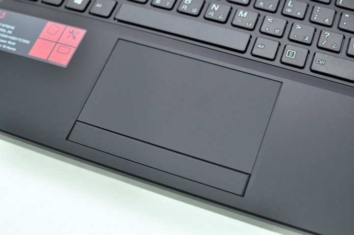 GIGABYTE P15F V5 高CP值遊戲機