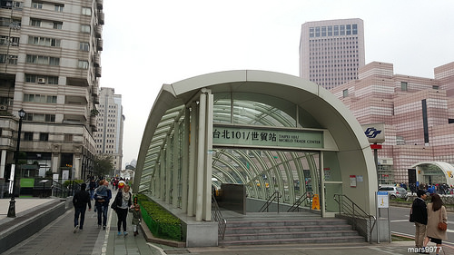 【台北】1Bite2Go Cafe & Deli美式餐廳(信義店):簡單、輕食、自在空間的美式料理享受