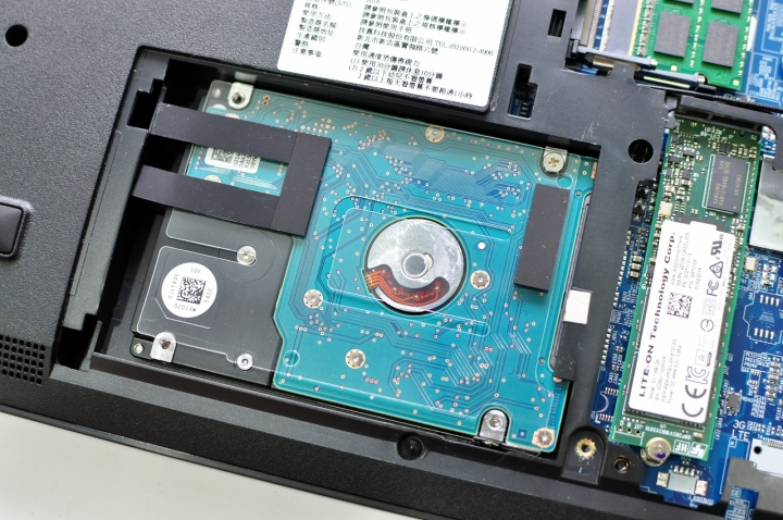 GIGABYTE P15F V5 高CP值遊戲機