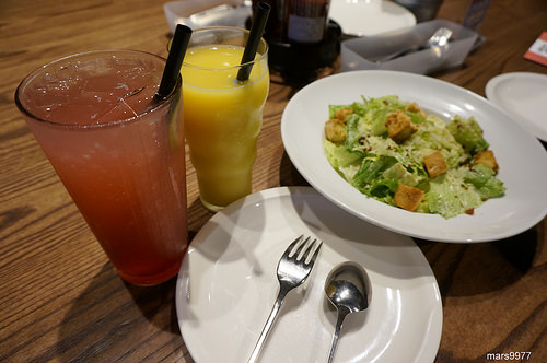 【台北】1Bite2Go Cafe & Deli美式餐廳(信義店):簡單、輕食、自在空間的美式料理享受