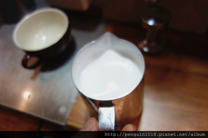 【彰化員林】CoCo鬆餅屋;員林在地超人氣鬆餅店!美味澎派義大利麵&超受歡迎鬆餅!生日用餐大方送草莓冰淇淋厚鬆餅!聚餐就是要來CoCo~(內附咖啡拉花初體驗)