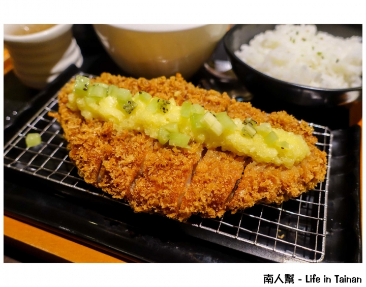 【台南市中西區-美食】日式炸豬排套餐~~品田牧場(台南安平家樂福店)