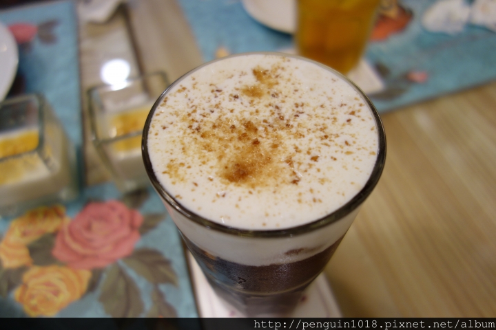 【彰化員林】CoCo鬆餅屋;員林在地超人氣鬆餅店!美味澎派義大利麵&超受歡迎鬆餅!生日用餐大方送草莓冰淇淋厚鬆餅!聚餐就是要來CoCo~(內附咖啡拉花初體驗)
