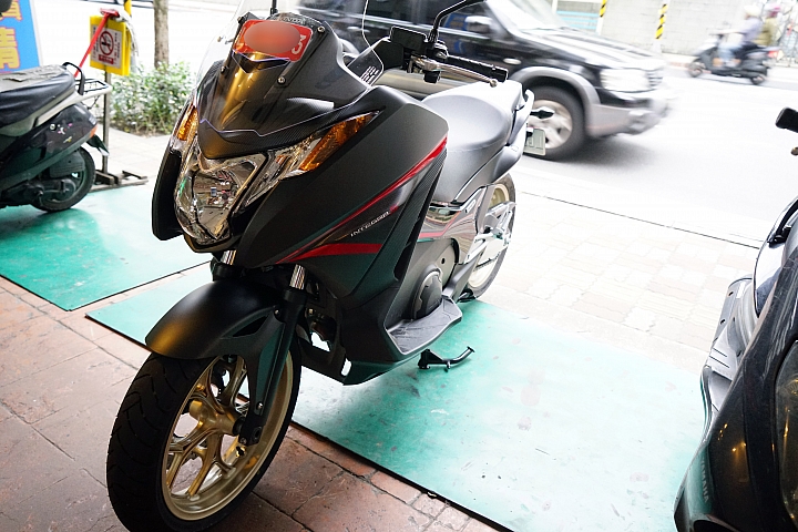 開箱 Honda Integra 750D 2015年特仕版