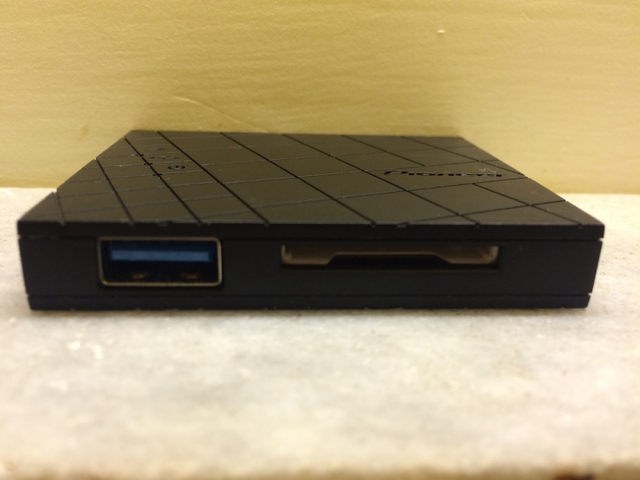 【開箱】根本就是一台無線讀卡機的Pioneer APS-WA01