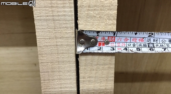裝潢完成配上 PH~~精緻手工的羽絨沙發~~來分享