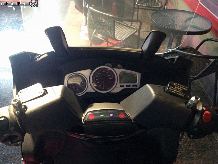 開箱 Honda Integra 750D 2015年特仕版