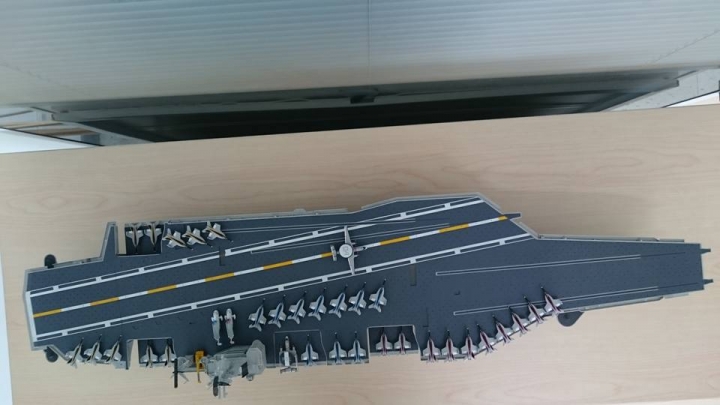 辦公室大船入港 1/350尼米茲航空母艦