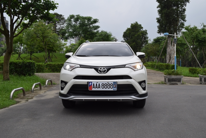打造自己的小資特仕車,新RAV4內外升級分享