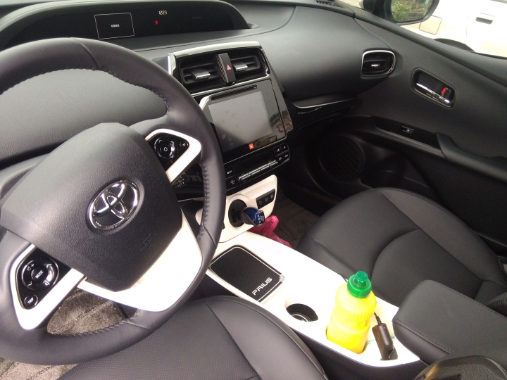 Prius 4簡單開箱