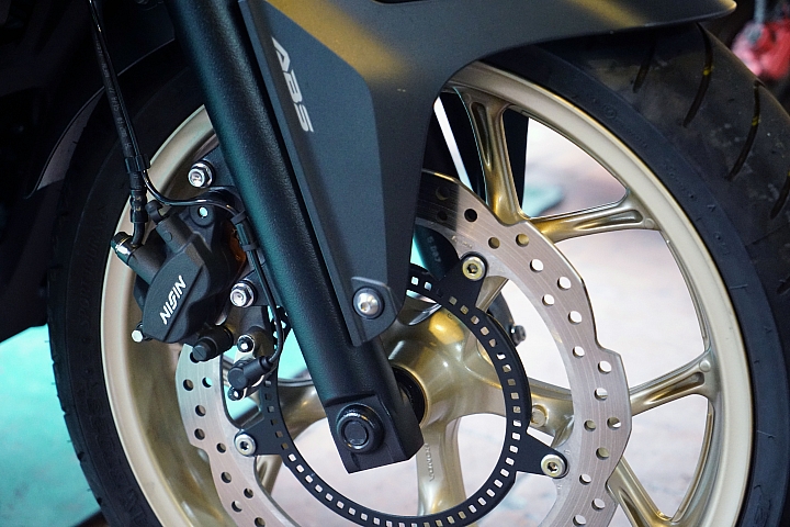 開箱 Honda Integra 750D 2015年特仕版