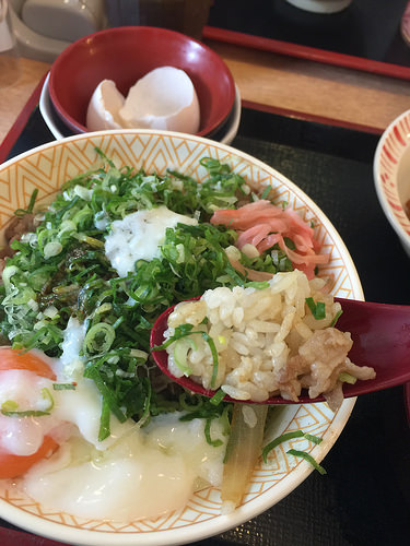 【食記】捷運古亭站。すき家(SUKIYA)~ 蔥溫玉牛丼好好吃!!