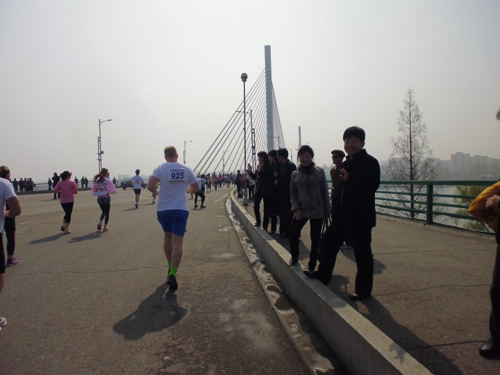 2016衝出封鎖線,北韓,平壤國際馬拉松,