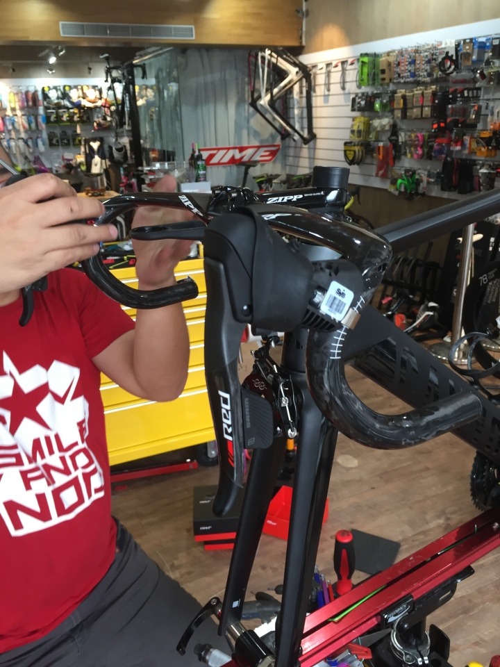遲來的~sram etap小全套開箱....貼膜....裝車....路試!!!