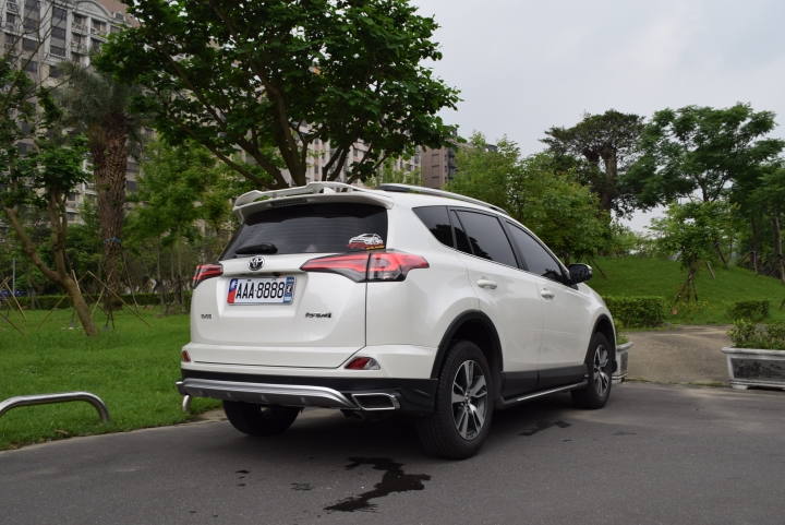 打造自己的小資特仕車,新RAV4內外升級分享