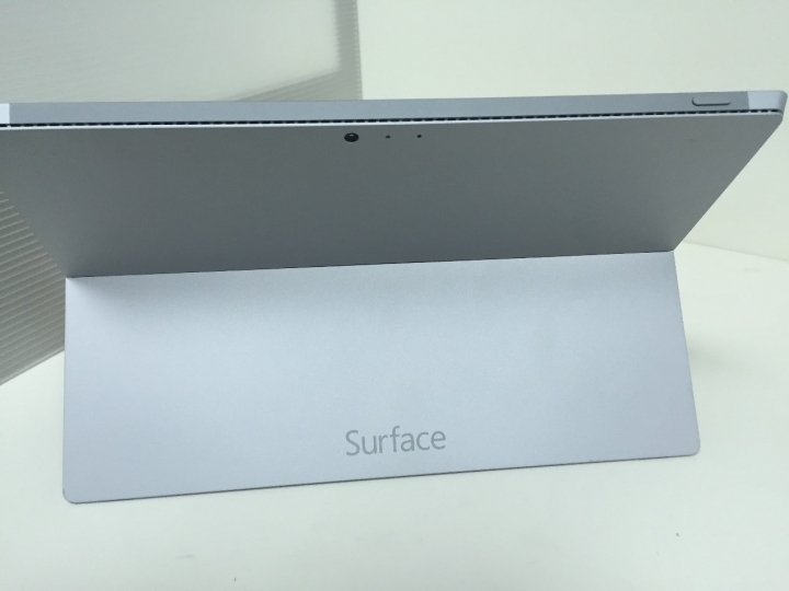 正所謂衝動是魔鬼但便宜才是罪啊~~Surface pro3開箱