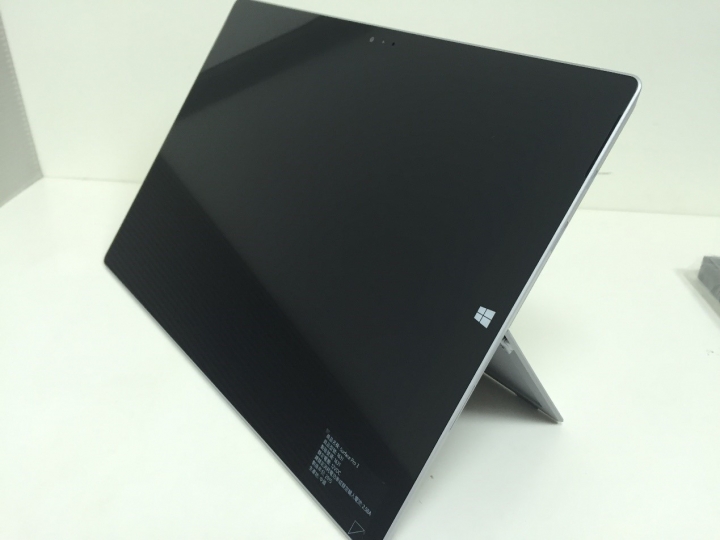 正所謂衝動是魔鬼但便宜才是罪啊~~Surface pro3開箱