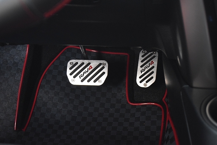打造自己的小資特仕車,新RAV4內外升級分享