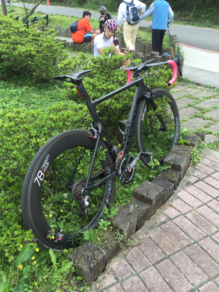 遲來的~sram etap小全套開箱....貼膜....裝車....路試!!!