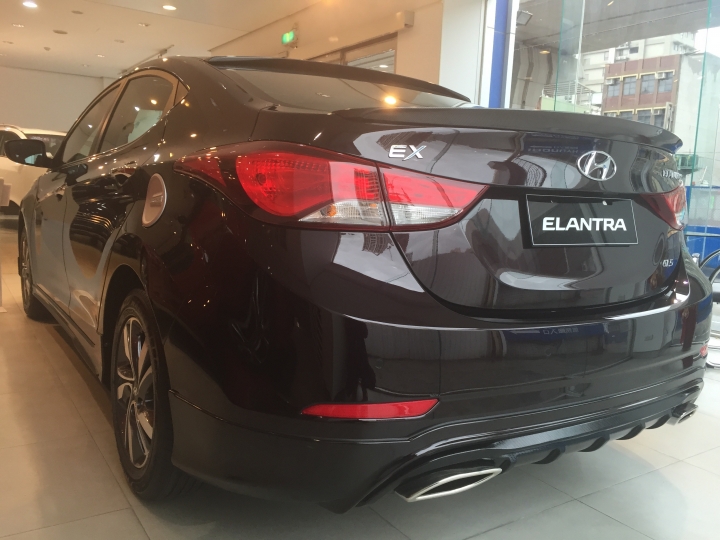 紫色Elantra!!!