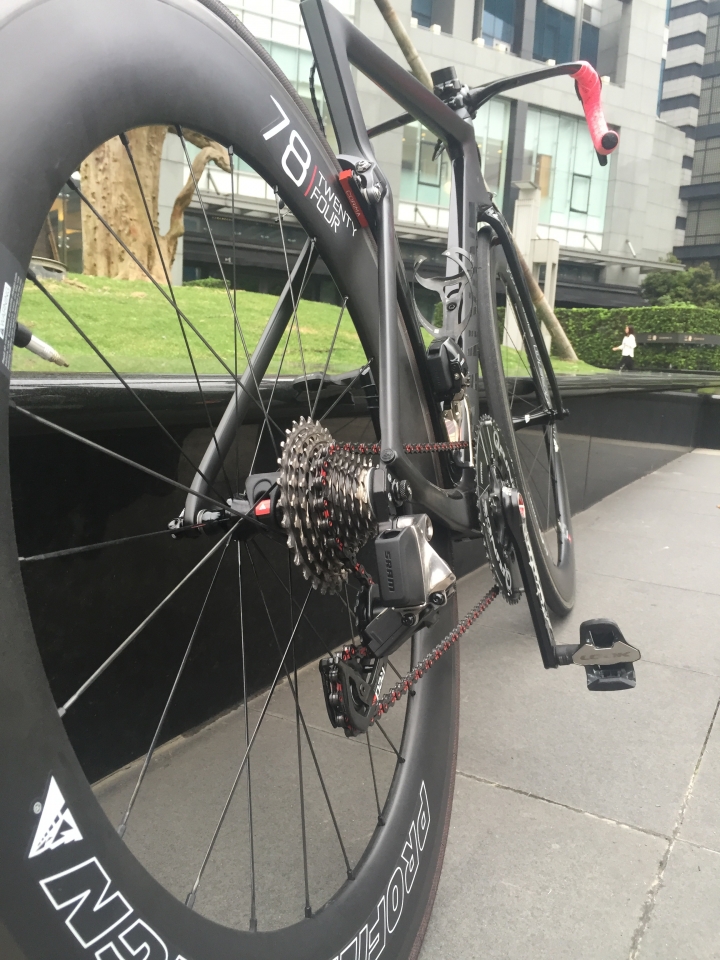 遲來的~sram etap小全套開箱....貼膜....裝車....路試!!!