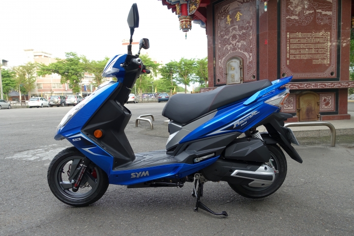 HONDA CBR500R 關箱『兼』SYM FIGHTER6 開箱(圖文多斟酌)