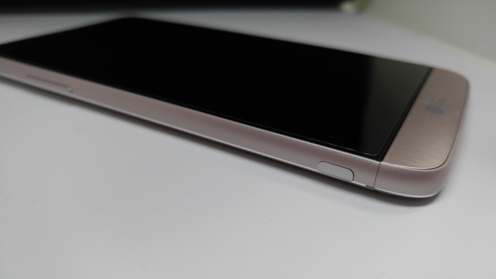 LG G5粉色開箱照~~(新增細節照片)