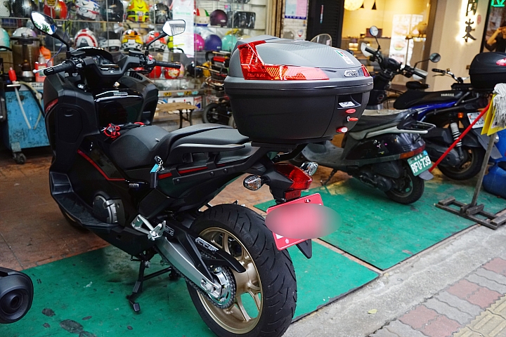 開箱 Honda Integra 750D 2015年特仕版