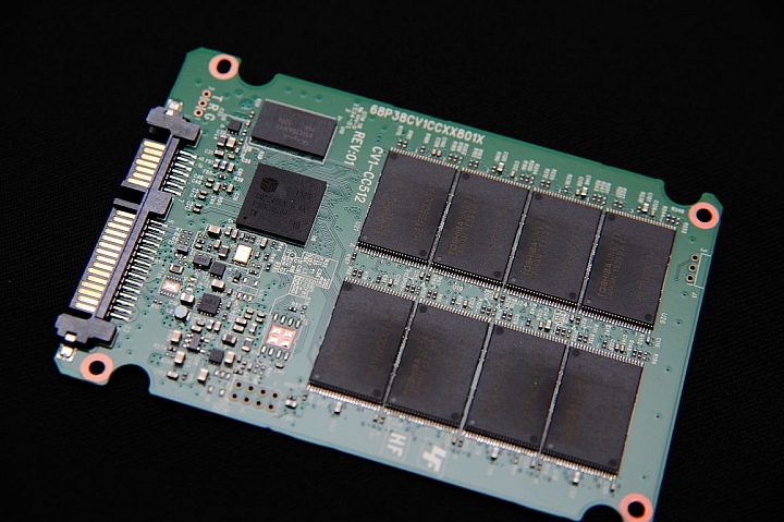 入門級 SSD 比拚,OCZ Trion 150、Plextor M6V 性能對戰