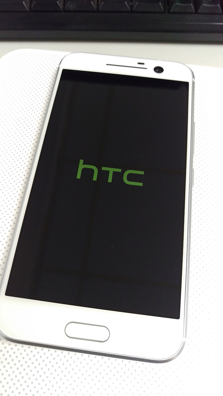 HTC 10 銀色 32GB 開箱