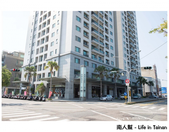 【台南市安平區-美食】澎拜早午餐,隨餐附上整條自烘焙吐司~95咖啡館