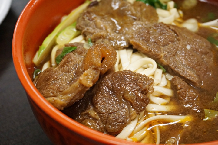 【永珍牛肉麵】肉質軟嫩、湯頭順口
