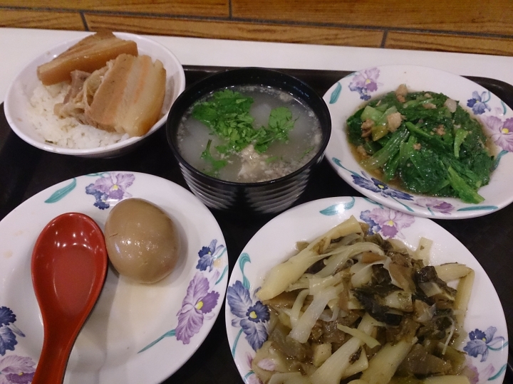 【美食】彰化市 阿興魯肉飯 早上的高熱量(2/12)