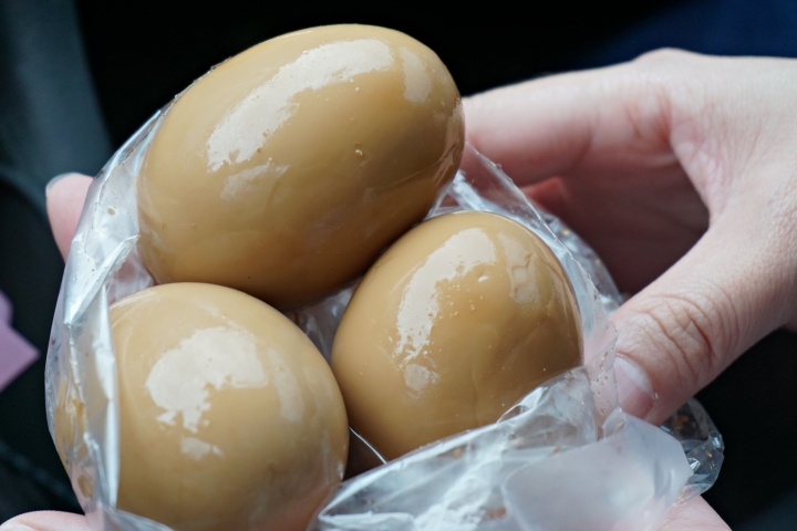 【老阿伯現滷豆干】夠入味!但死鹹!