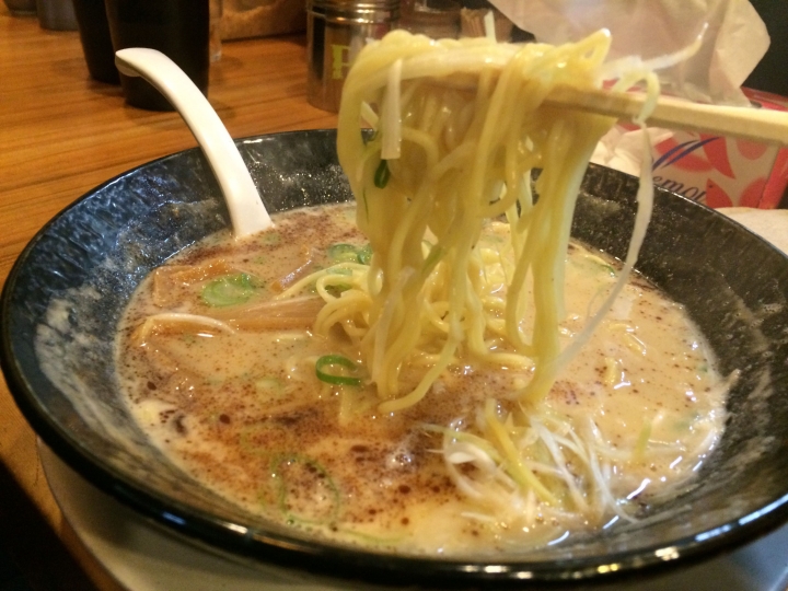 【大阪黑門市場-丼飯】傳說中的炭火豬肉丼-天地人