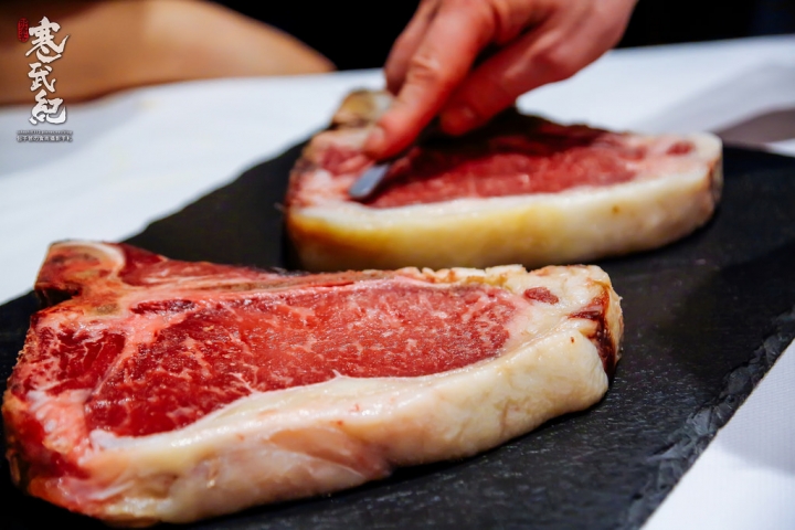 亞歷山大牛排台北店 Alexander's Steakhouse Taipei|頂級美味熟成牛排‧顛覆傳統的米其林級餐廳!