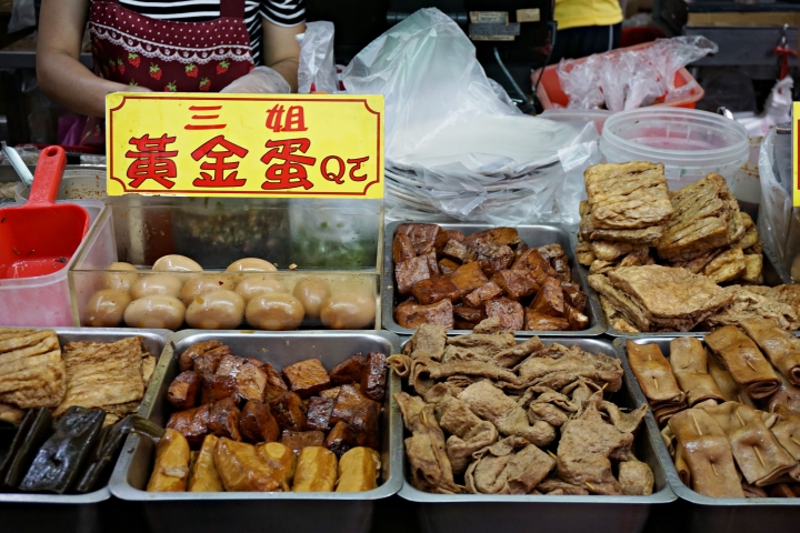 【老阿伯現滷豆干】夠入味!但死鹹!