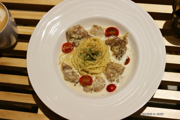 (台北美食)跑飯店the Paw Hotel 寵物友善餐廳( tutti cafe濟南店)(捷運新生站)