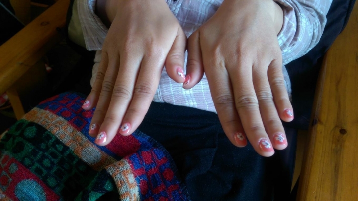 【越南-沙壩Sapa】對自己好一點,來去按摩吧!台幣1,000元修腳指甲+指甲彩繪+全身油壓75分鐘