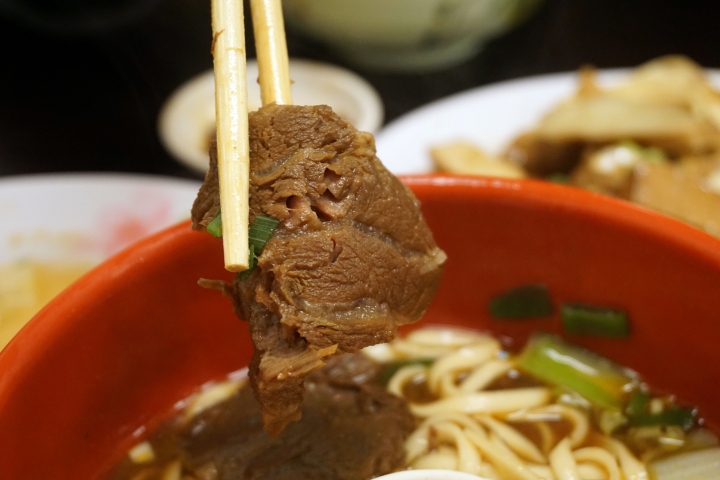 【永珍牛肉麵】肉質軟嫩、湯頭順口